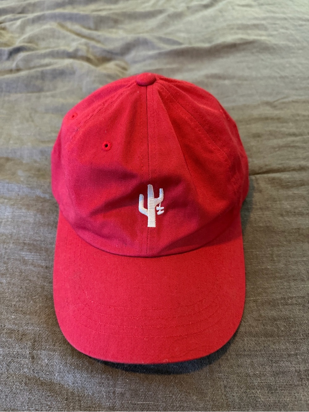 Manor "Performance Hangtime Dad Hat" - Red